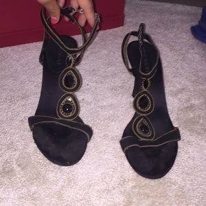 Nine West gold and black heels